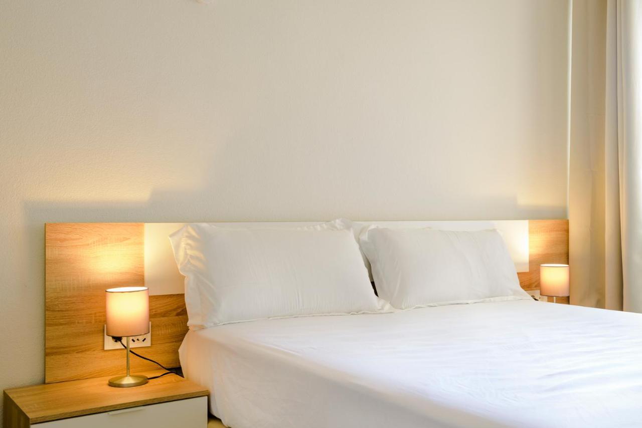Estepona Marina With Sea Views, Pool And Parking Екстер'єр фото