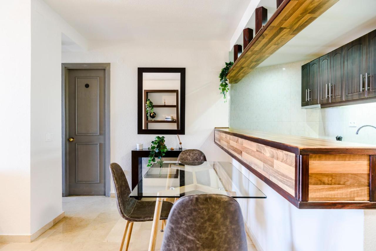 Estepona Marina With Sea Views, Pool And Parking Екстер'єр фото